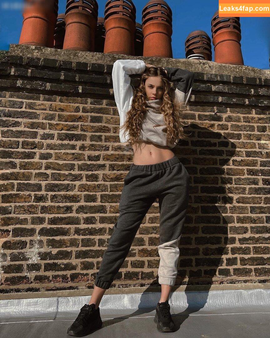 Xenia Tchoumitcheva / xenia / xeniatchoumi leaked photo photo #0087