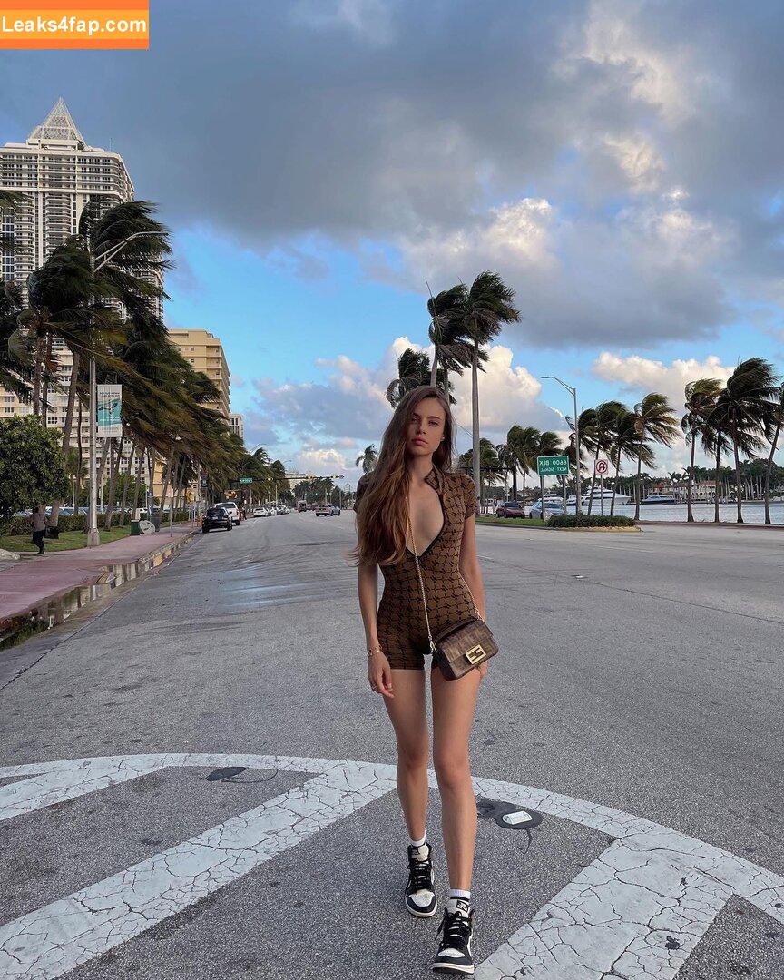 Xenia Tchoumitcheva / xenia / xeniatchoumi leaked photo photo #0308