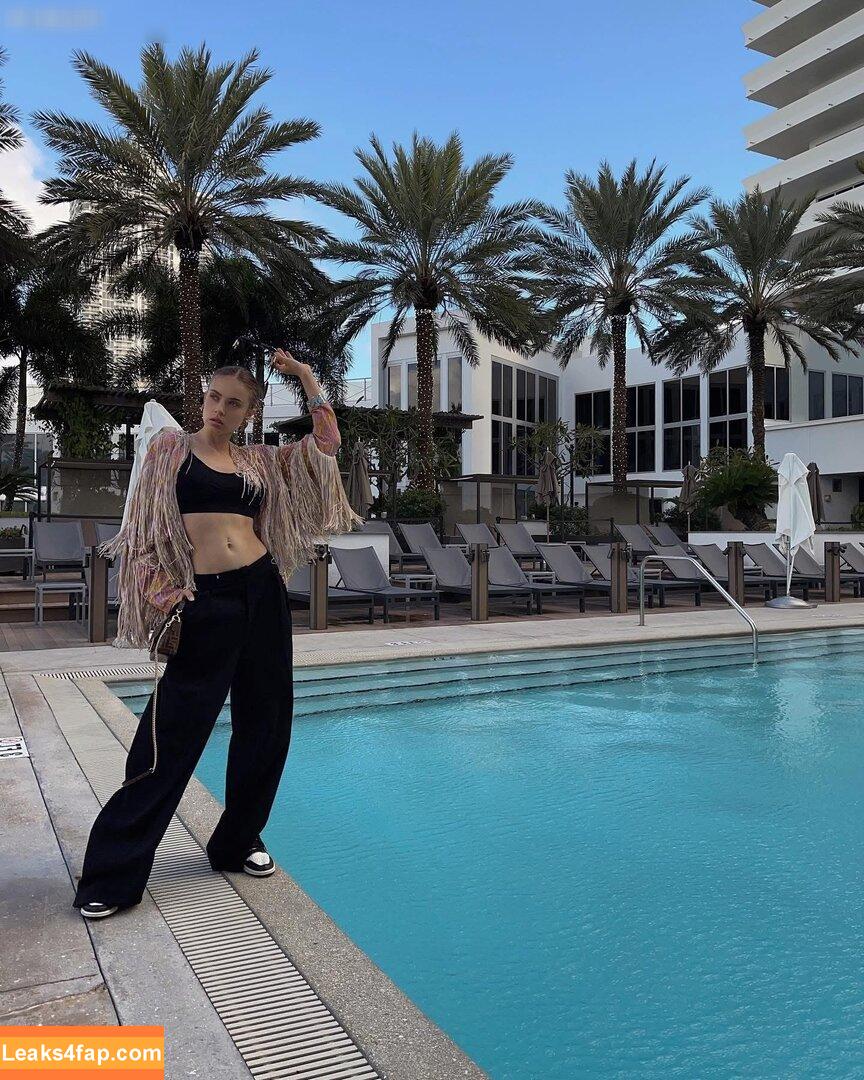 Xenia Tchoumitcheva / xenia / xeniatchoumi leaked photo photo #0313