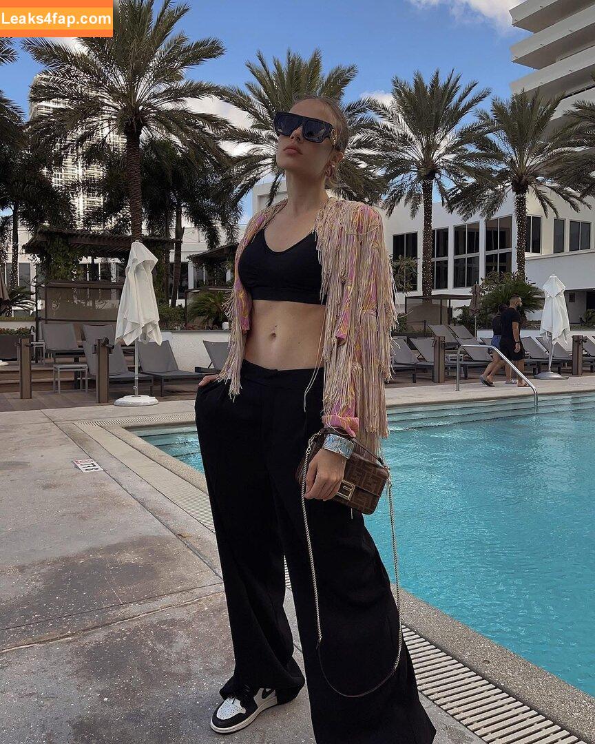 Xenia Tchoumitcheva / xenia / xeniatchoumi leaked photo photo #0315