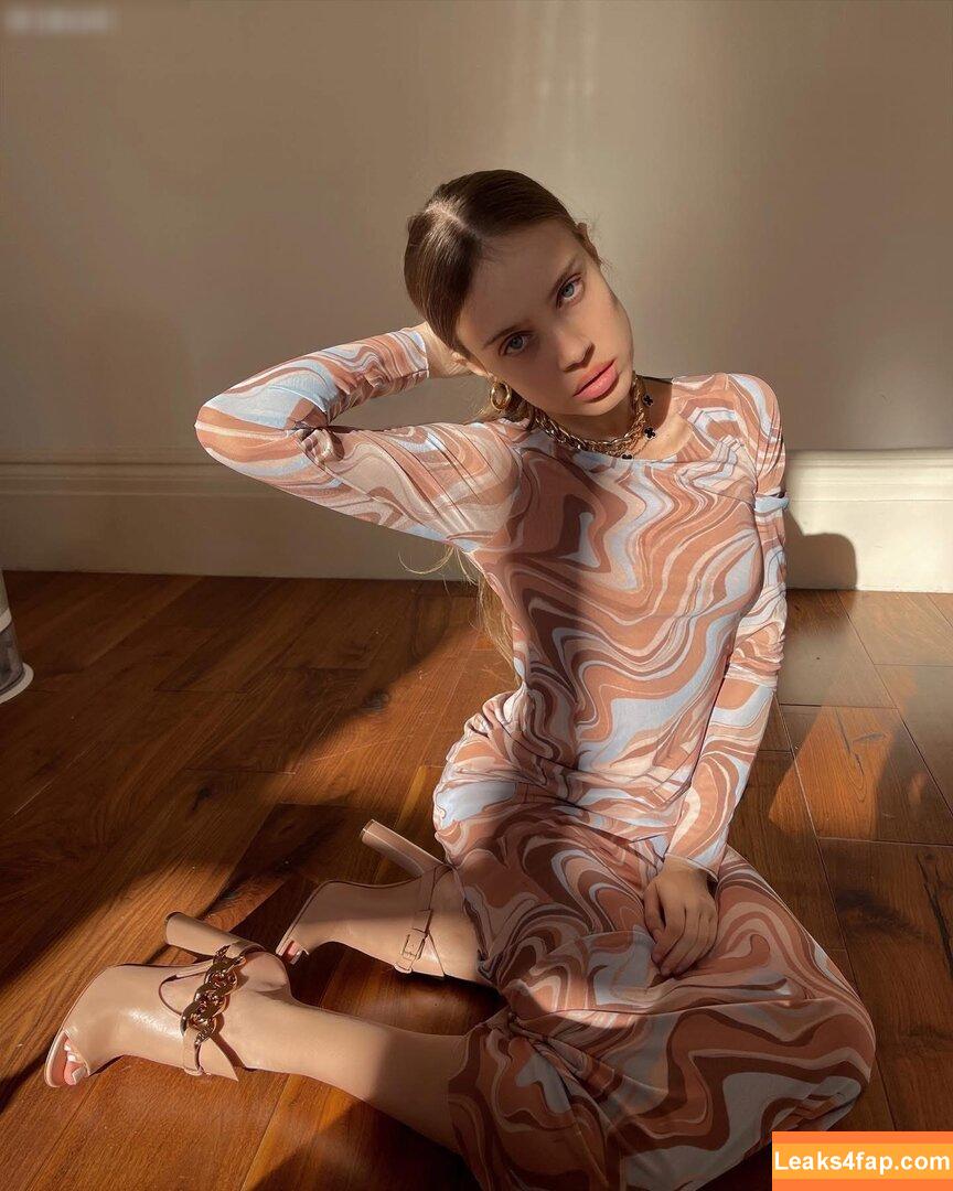 Xenia Tchoumitcheva / xenia / xeniatchoumi leaked photo photo #0363