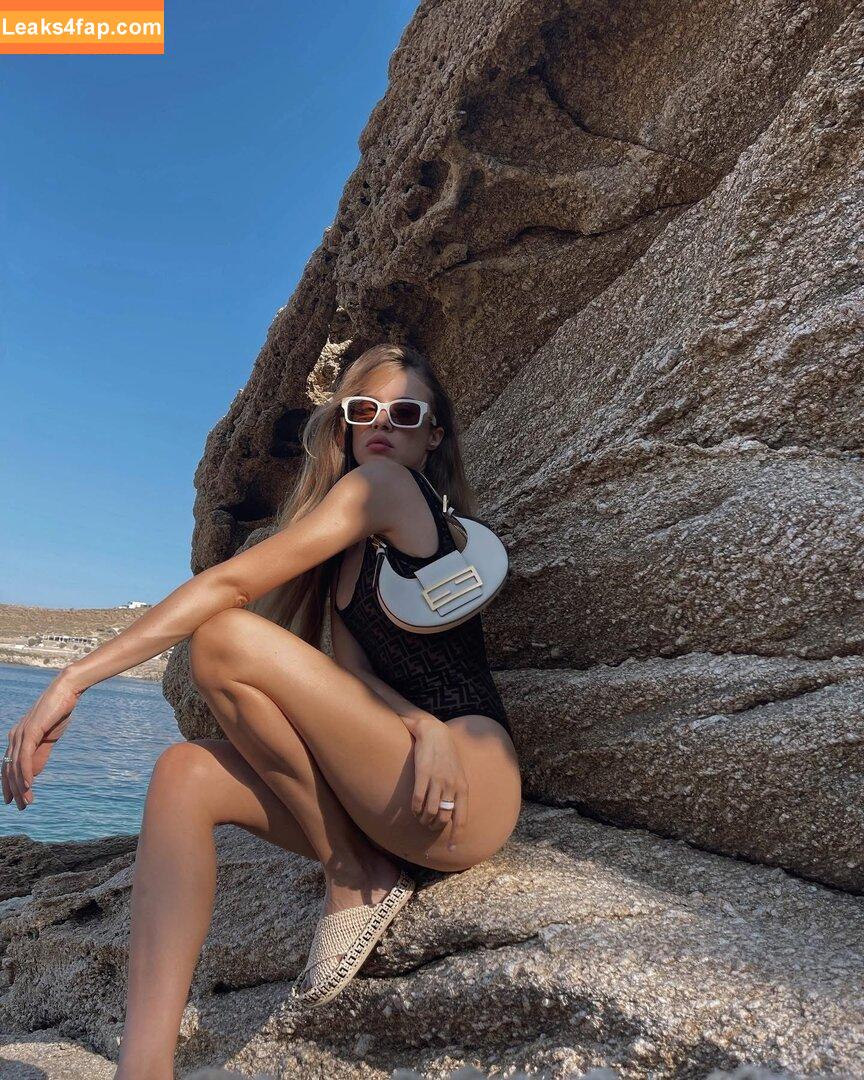 Xenia Tchoumitcheva / xenia / xeniatchoumi слитое фото фото #0472