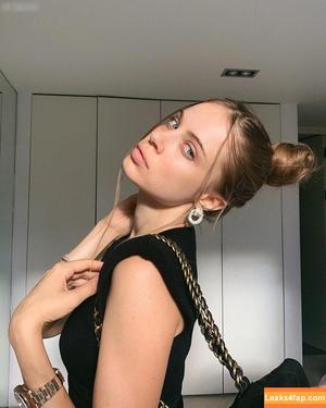 Xenia Tchoumitcheva photo #0082