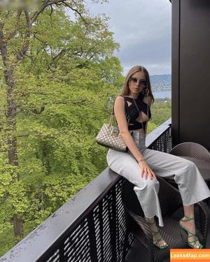 Xenia Tchoumitcheva photo #0126