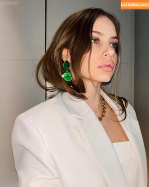 Xenia Tchoumitcheva photo #0150