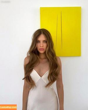 Xenia Tchoumitcheva photo #0164