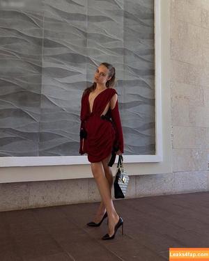 Xenia Tchoumitcheva photo #0179
