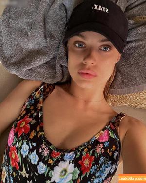 Xenia Tchoumitcheva photo #0185