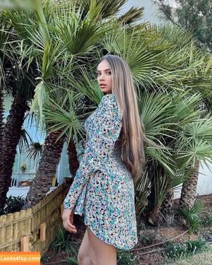 Xenia Tchoumitcheva photo #0215