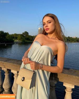 Xenia Tchoumitcheva photo #0222