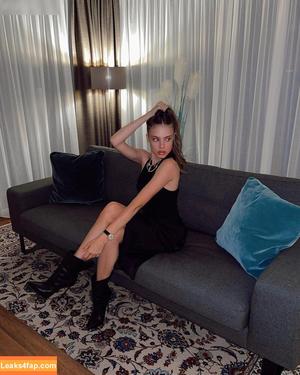 Xenia Tchoumitcheva photo #0239