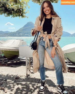 Xenia Tchoumitcheva photo #0246