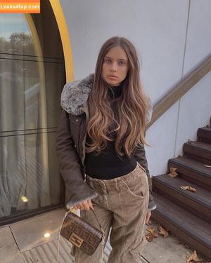 Xenia Tchoumitcheva photo #0278