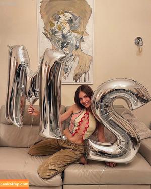 Xenia Tchoumitcheva photo #0284
