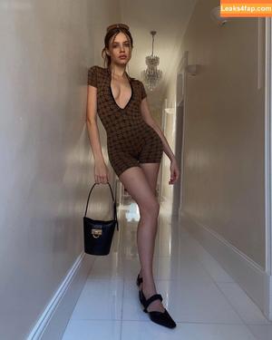 Xenia Tchoumitcheva photo #0303