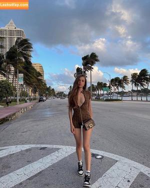 Xenia Tchoumitcheva photo #0308