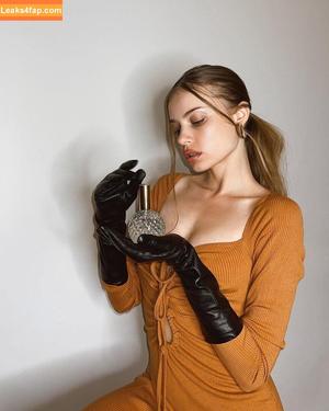 Xenia Tchoumitcheva photo #0393