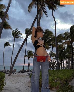 Xenia Tchoumitcheva photo #0415