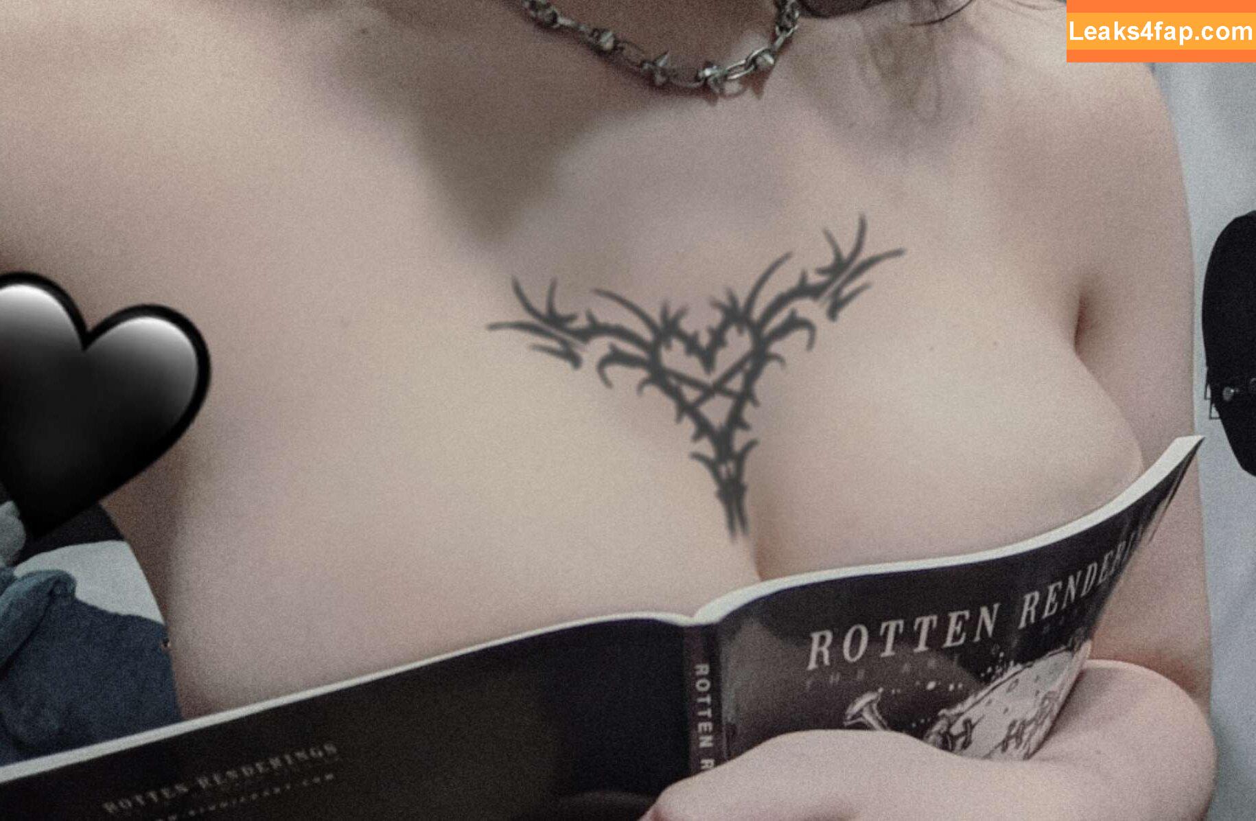 xeniphir /  leaked photo photo #0026