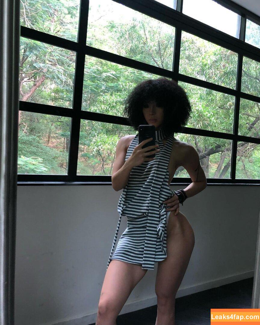Xiang_is /  leaked photo photo #0019