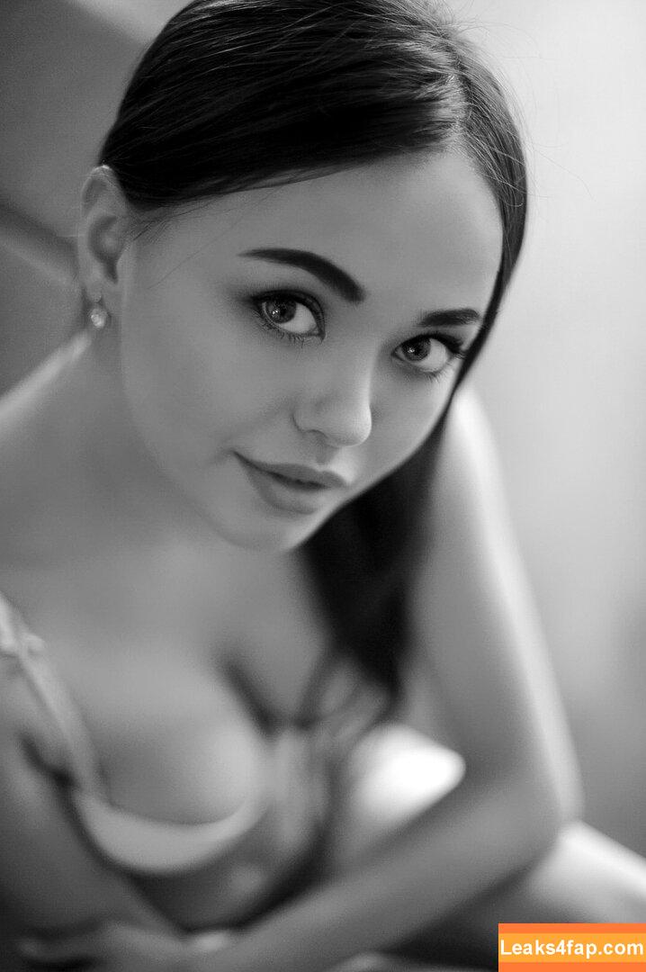 xlimonade / Anna Moon / Li Moon leaked photo photo #0013