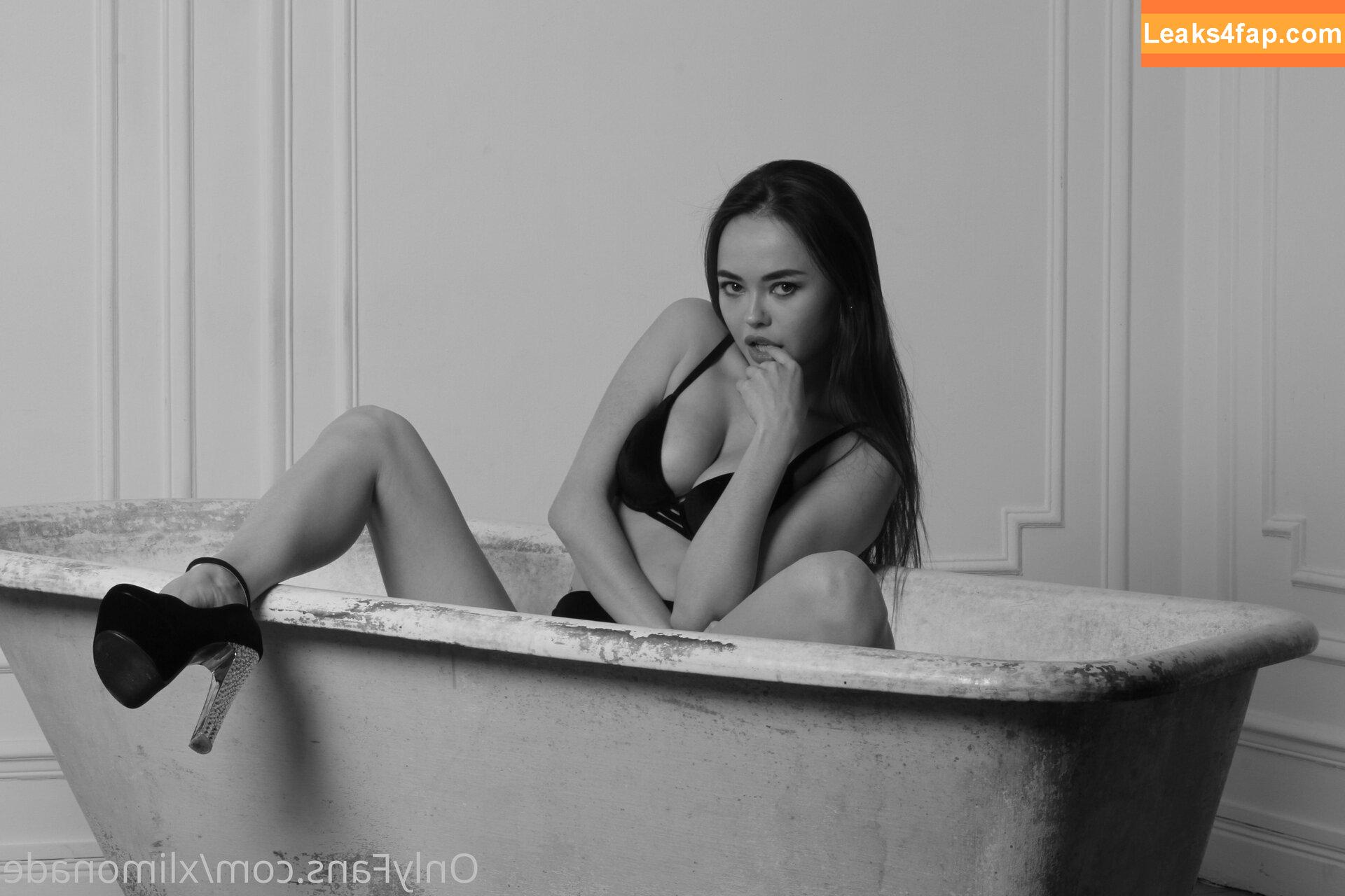 xlimonade / Anna Moon / Li Moon leaked photo photo #0340