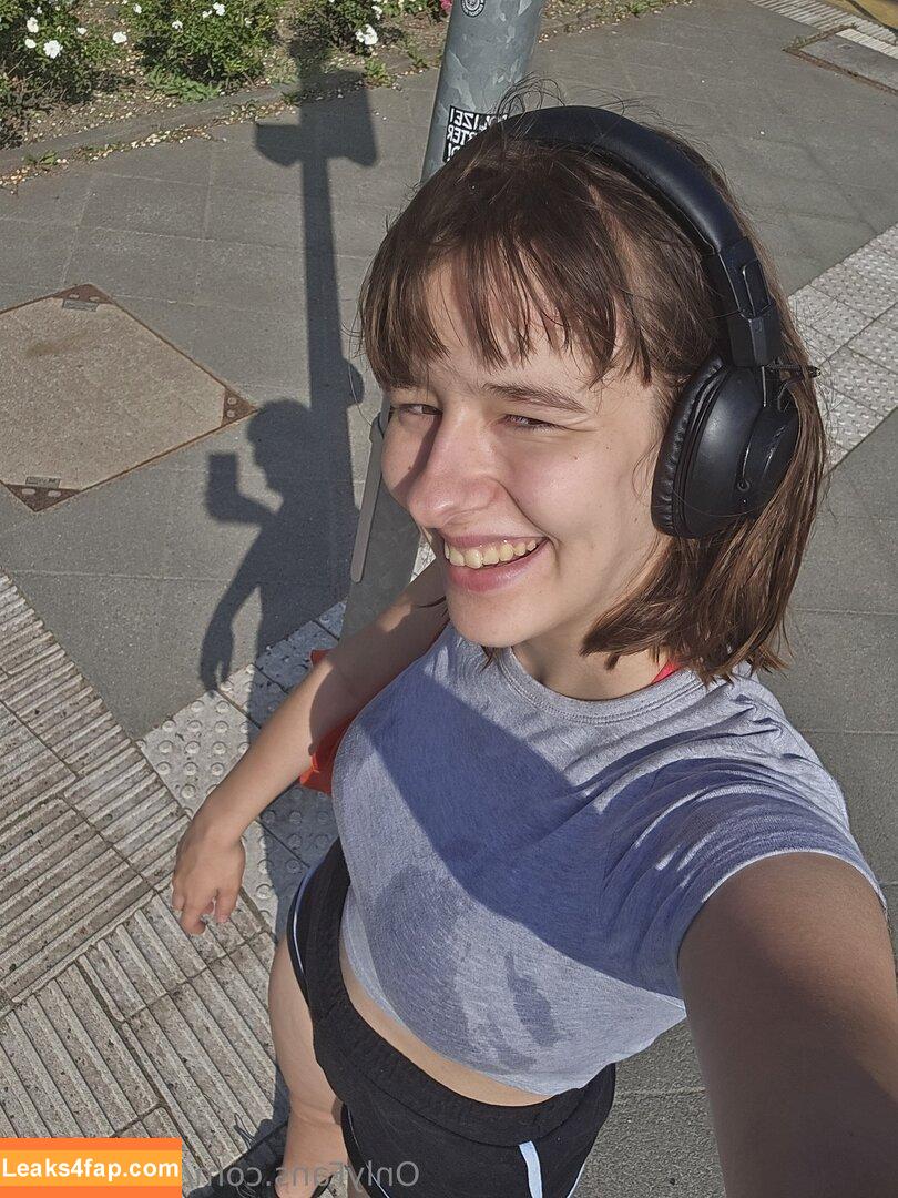 xo_lena_xo /  leaked photo photo #0013