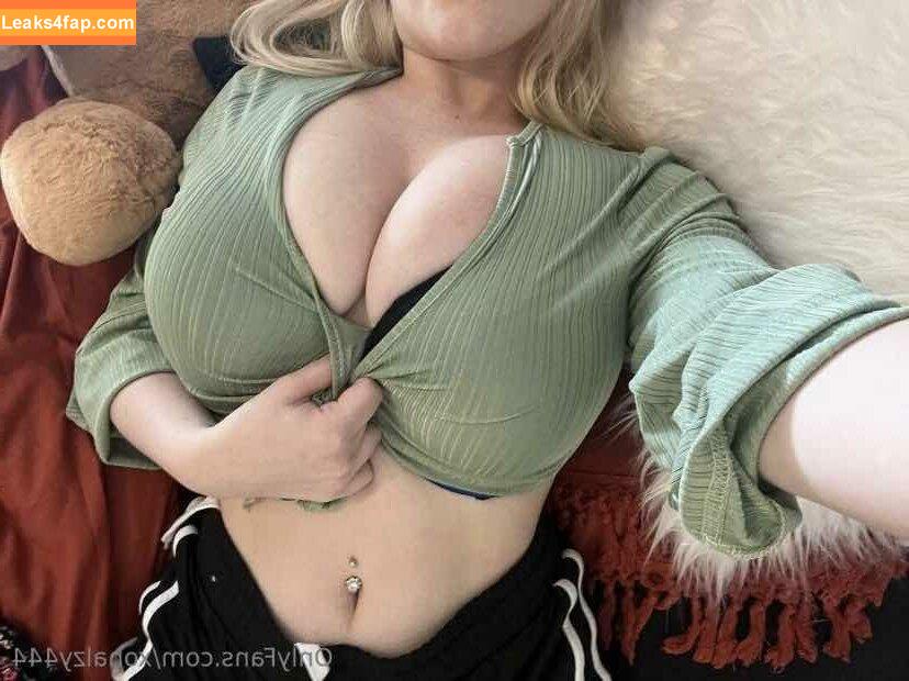 Xohalz444 / haleybrooks18 leaked photo photo #0049