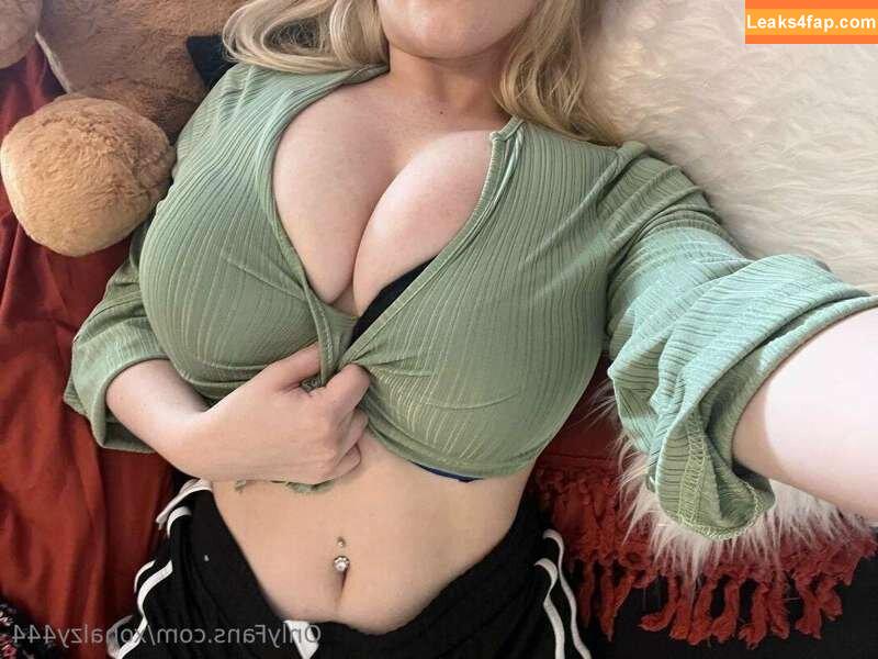 Xohalzy444 / Halz444 / Halzx / halzy4444 / schizoscorpioo leaked photo photo #0324