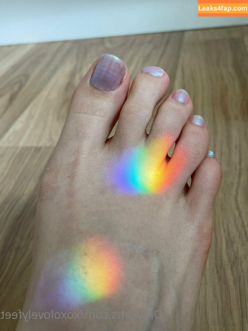 xoxolovelyfeet /  leaked photo photo #0017