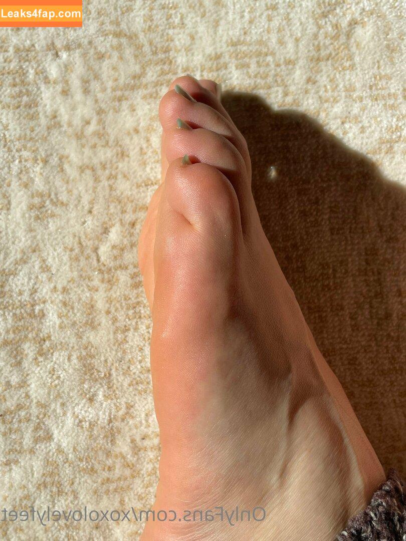 xoxolovelyfeet /  leaked photo photo #0019