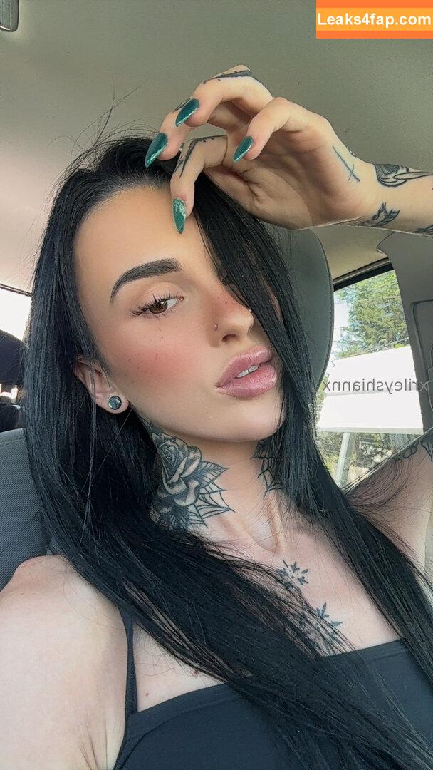 XRileyShiannX / rileyshiann leaked photo photo #0006