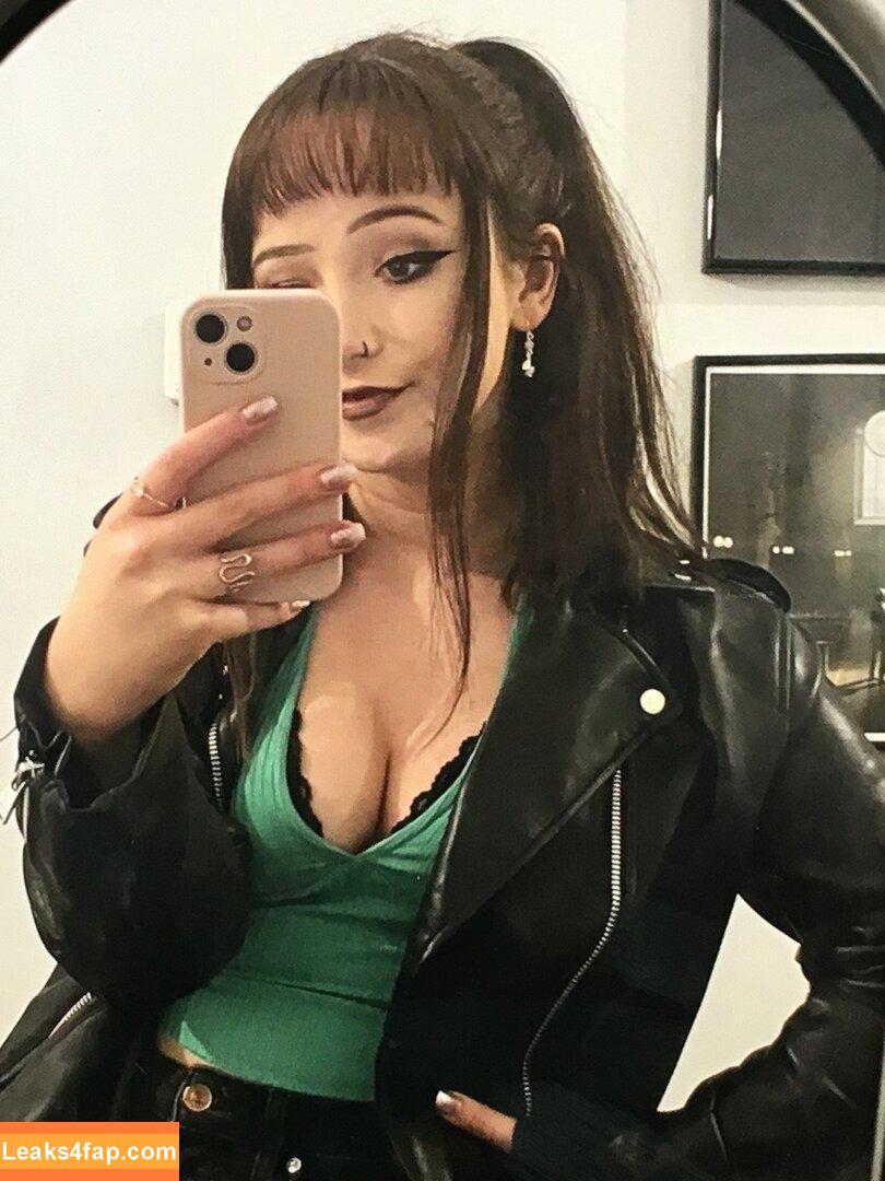 xroox / churkoux / rubyw_xox leaked photo photo #0027