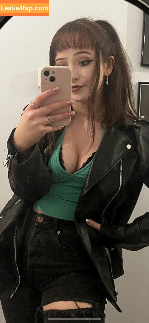 xroox / churkoux / rubyw_xox leaked photo photo #0033