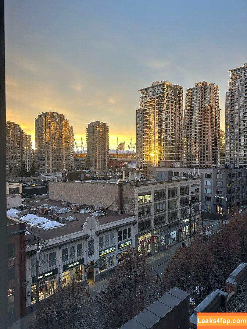 xsofiasunshine / Sofia Sunshine / x.sofiasunshine leaked photo photo #0450