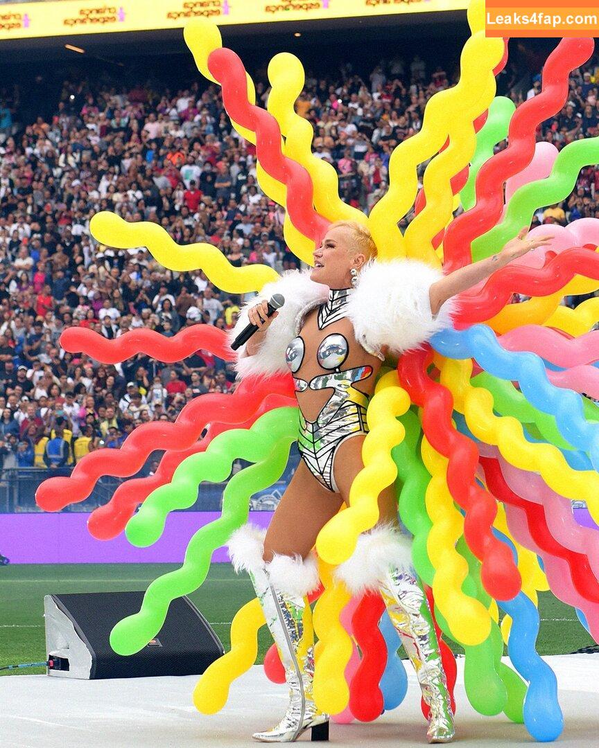 Xuxa Meneghel / xuxameneghel leaked photo photo #0050