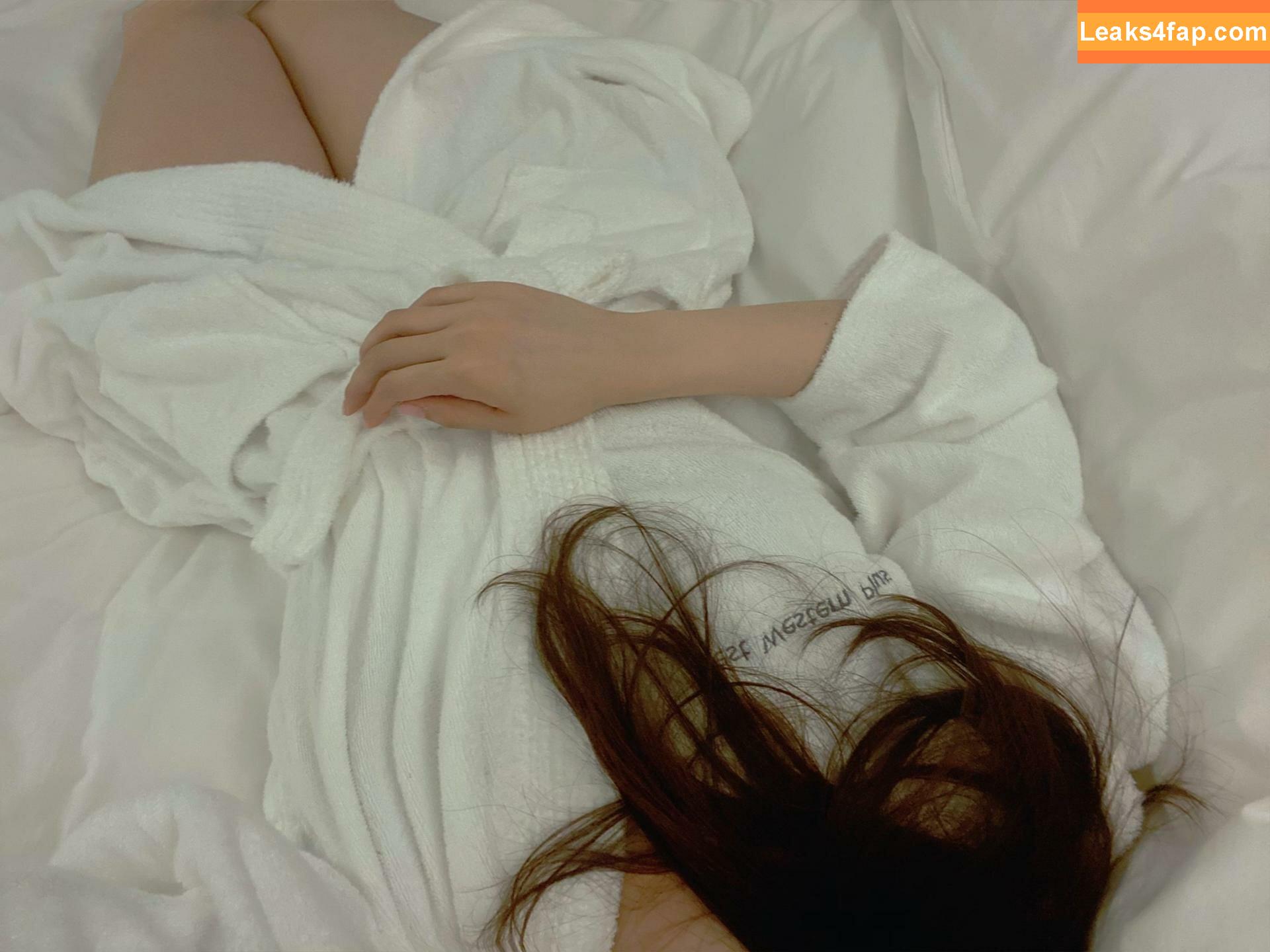 xxapple / Xxapple_e2 / iamnobody89757 leaked photo photo #0035