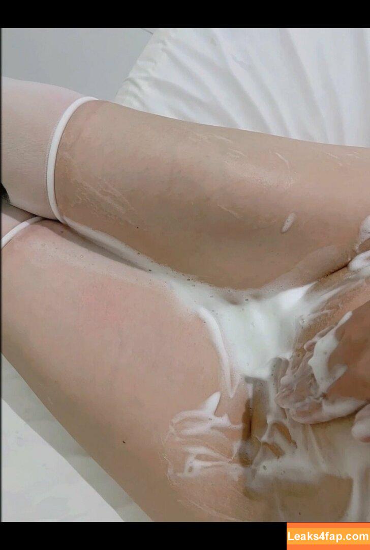 xxapple / Xxapple_e2 / iamnobody89757 leaked photo photo #0063