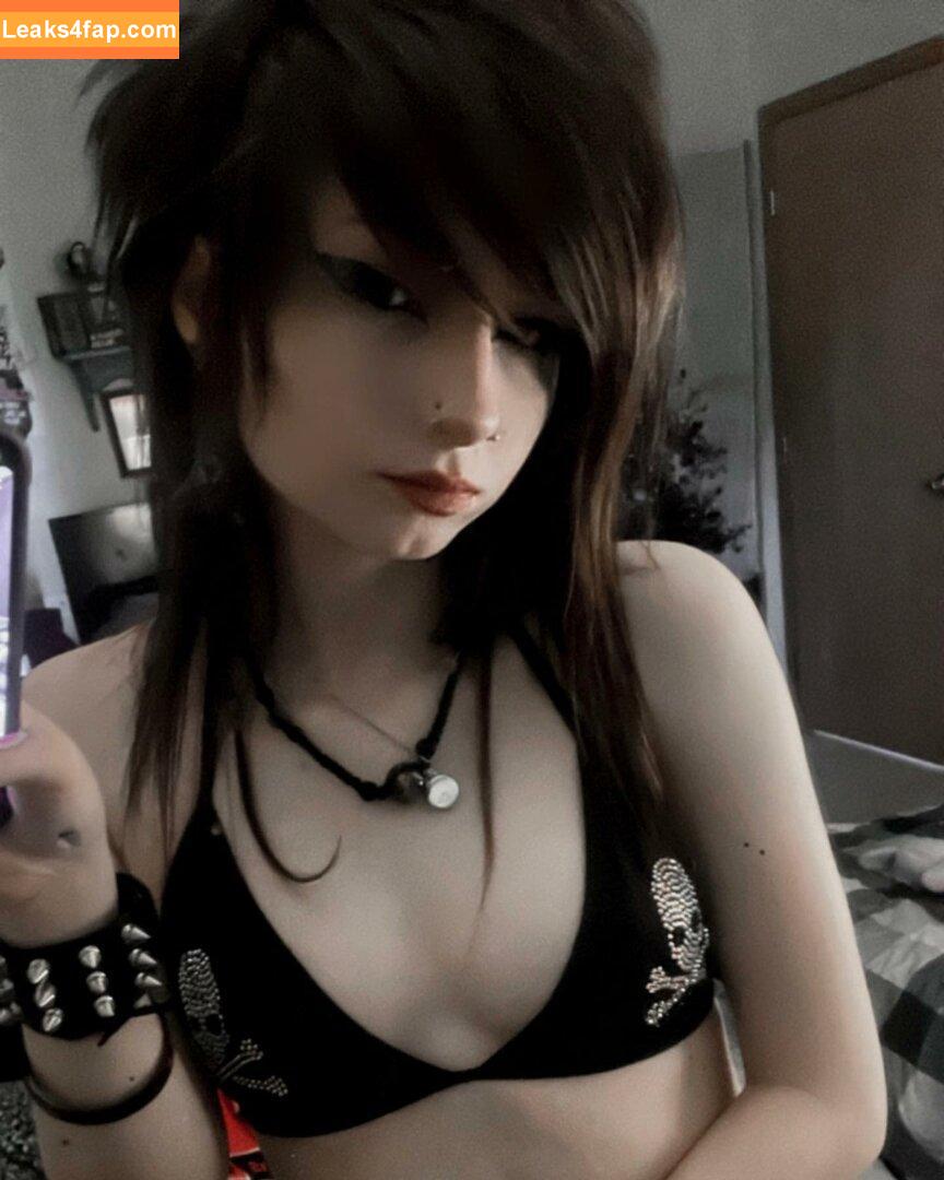 xxbloodymascaraxx / Spookybug256302 / spo0kybug / xbloodymascaraxx leaked photo photo #0006