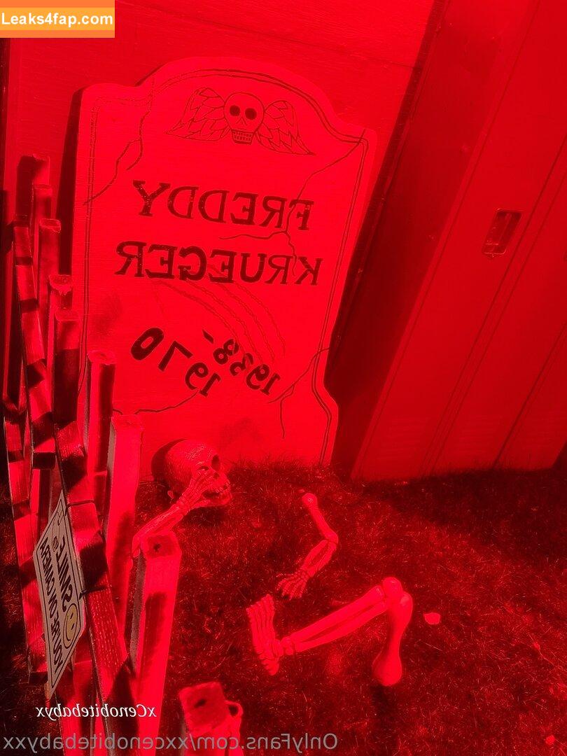 xxcenobitebabyxx /  leaked photo photo #0025