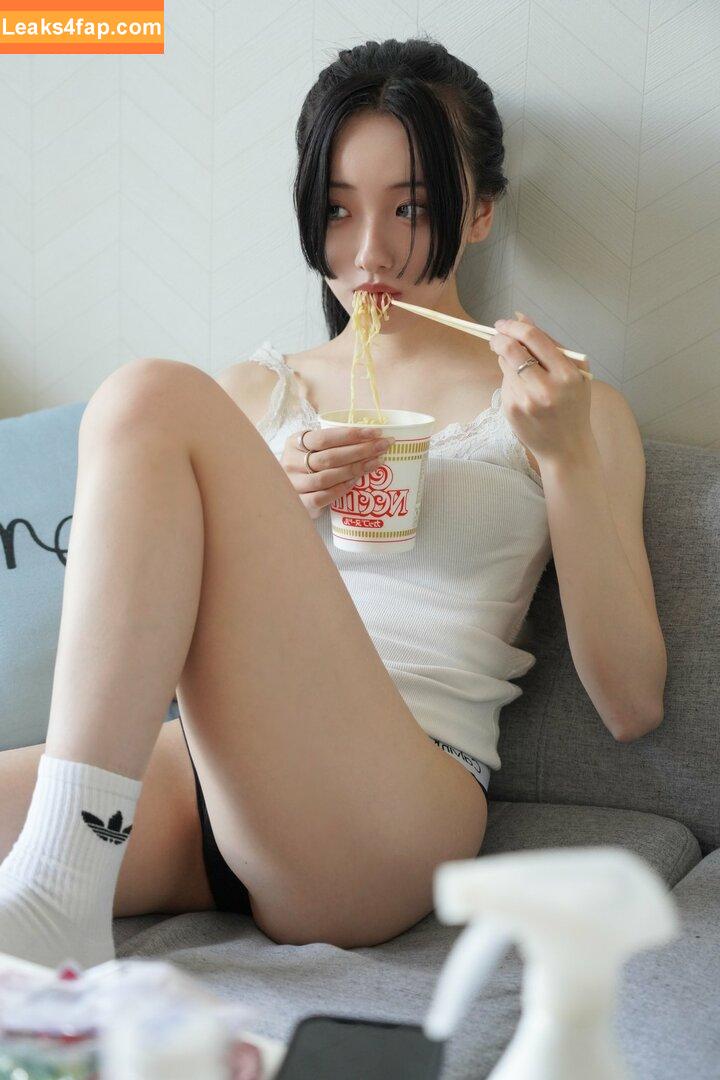 _xxkhyn / u262594371 / xxkhyn / 夏帆 leaked photo photo #0038