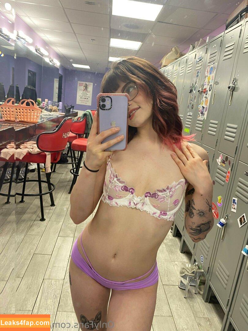 xxmarinax / twentyfirstcenturywhore / x.x.marina.x leaked photo photo #0003