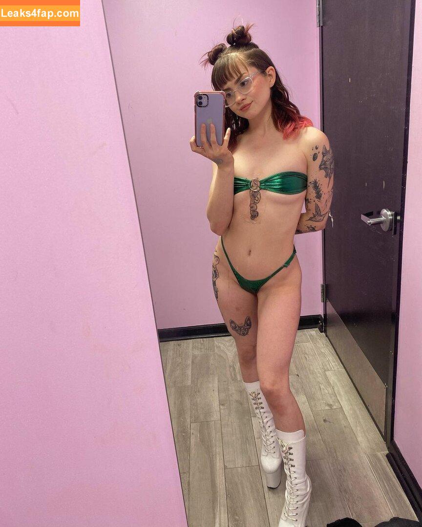 xxmarinax / twentyfirstcenturywhore / x.x.marina.x leaked photo photo #0031