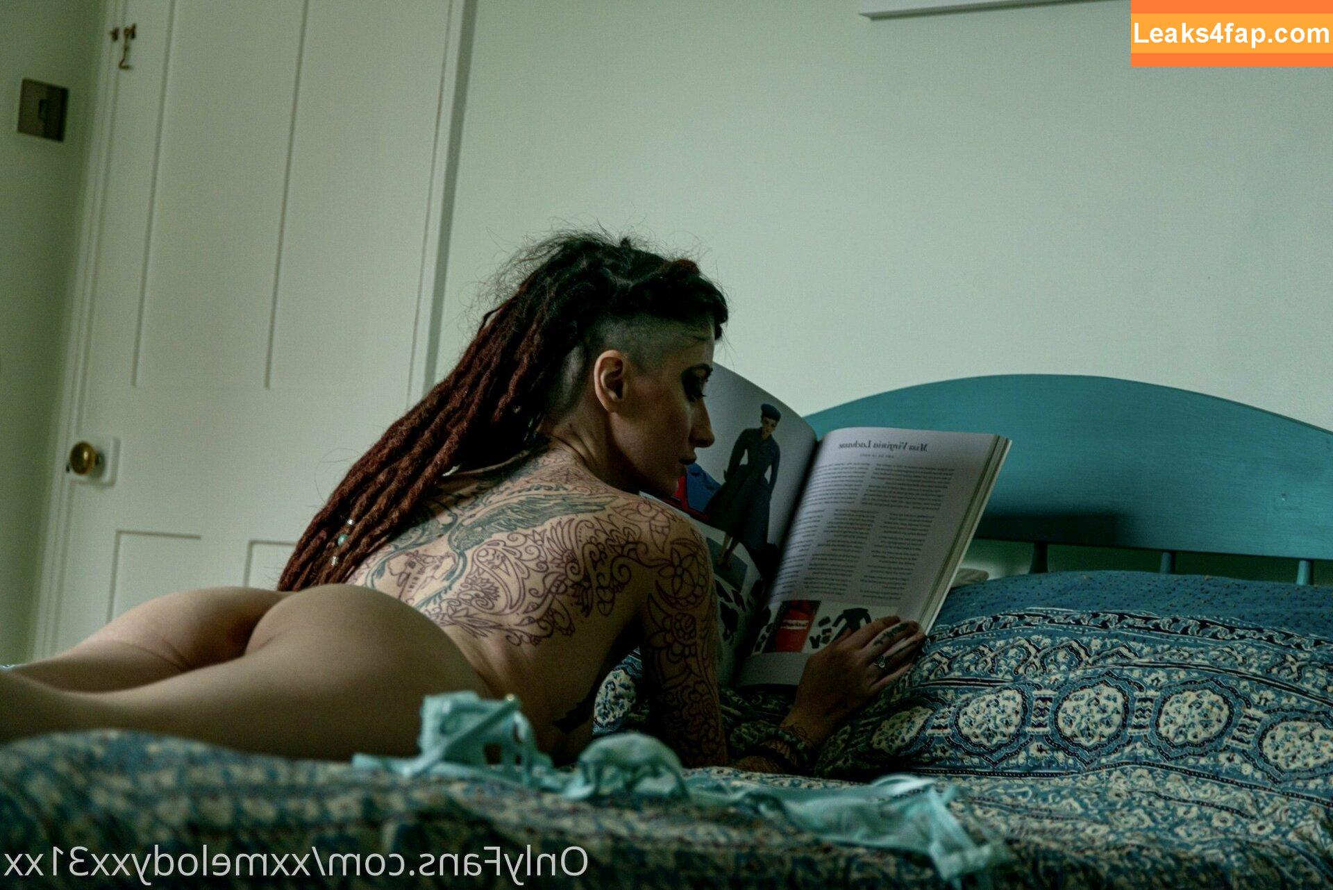 xxmelodyxx31xx /  leaked photo photo #0024