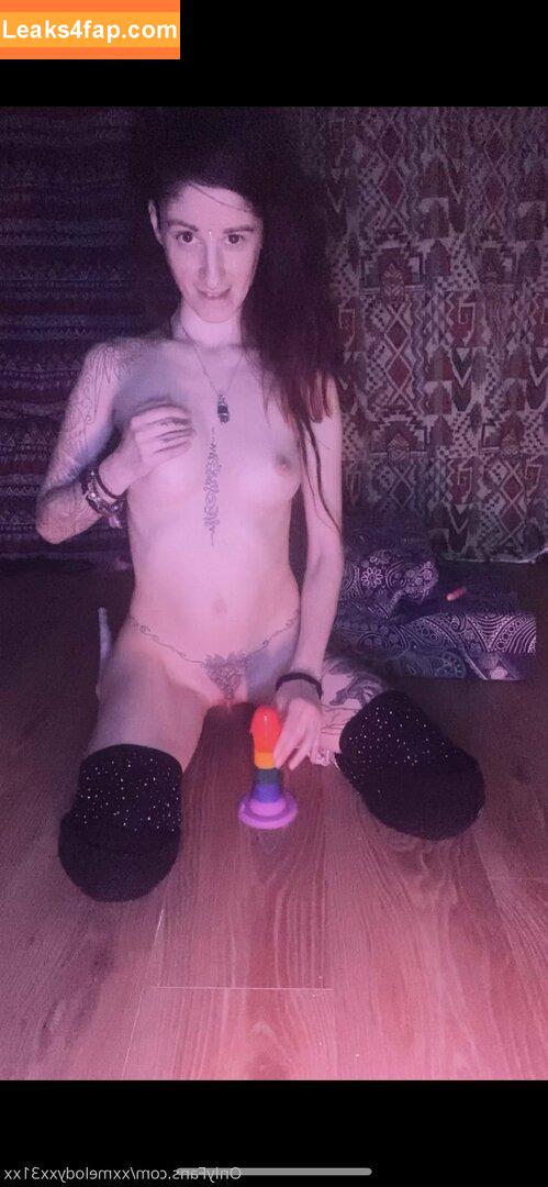 xxmelodyxx31xx /  leaked photo photo #0143
