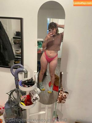 xxpissgirl420xx photo #0048