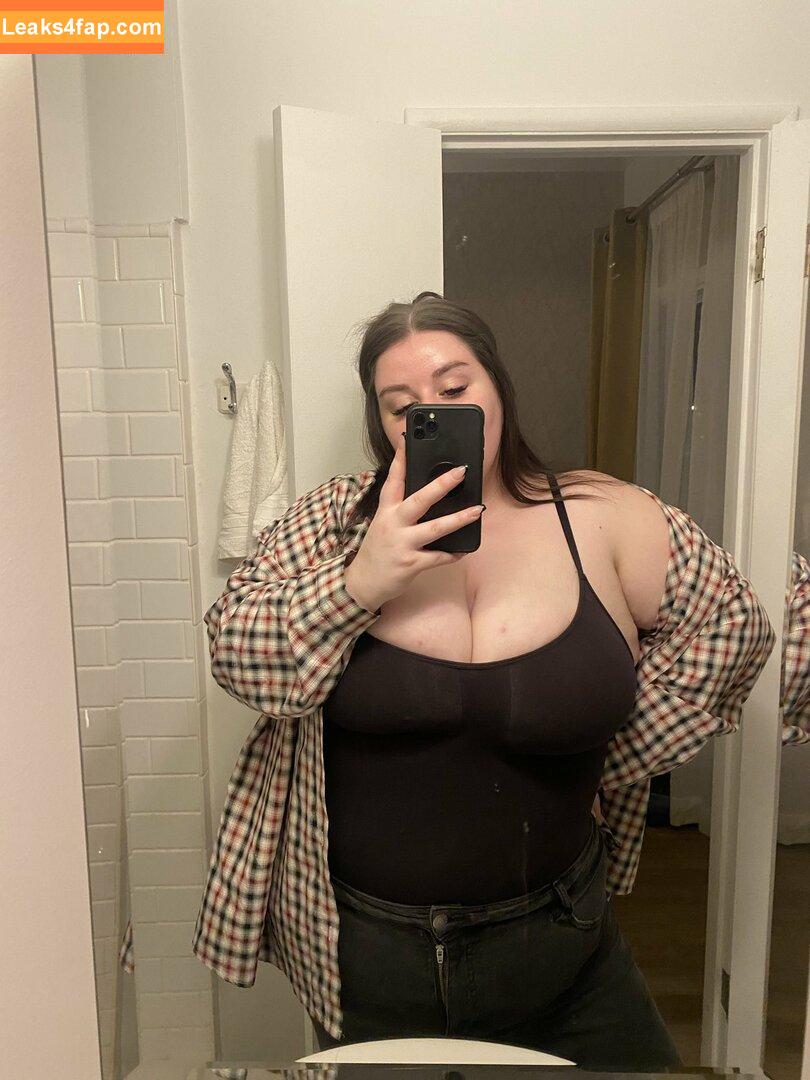 xxsxrxhvip / https: / sarahs_day leaked photo photo #0032
