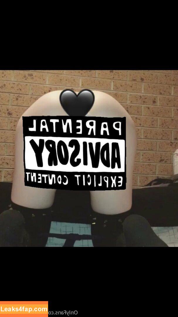 xxtongue_tiedxx /  leaked photo photo #0006