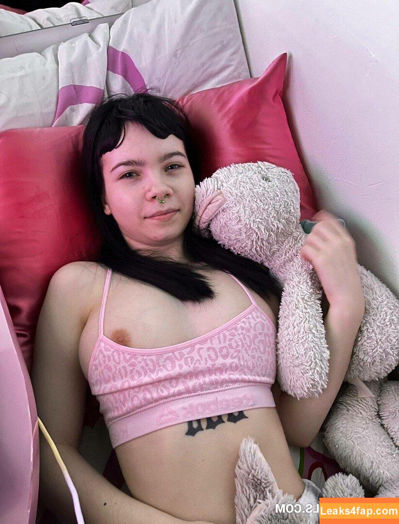 Xxvioletaddamsxx / diaanaaa_chavezzz leaked photo photo #0008