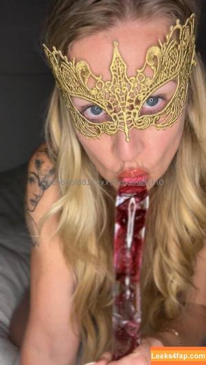 xxx218blonde320 photo #0001